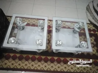  4 2 طاولة زجاجيه للبيع