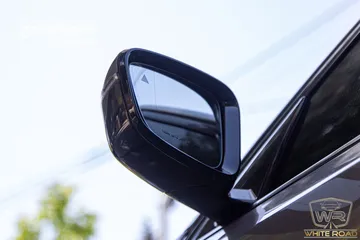  4 Bmw 530I 2023 M kit Gasoline   السيارة مميزة جدا و قطعت مسافة 75,000 كم فقط