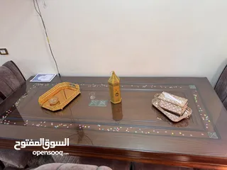  4 طاولة سفره  8مقاعد ثقيل بحال الوكاله