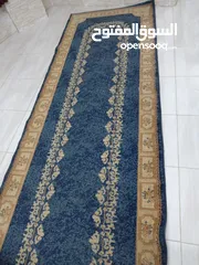  1 للبيع  سجاد عدد 7 دعاسات عدد 5 ماكينة قهوه شغاله ما فيها شي كلهم مع بعض