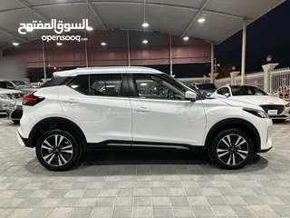  7 Nissan Kicks