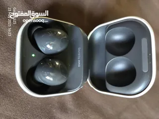  1 Galaxy Buds 2