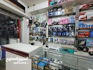  9 محل فتحتين الكترونيات. في شملان جولة فتح الرحمن  موقع المحل علا الجوله  بضبط