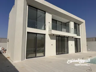  22 شاليه للبيع