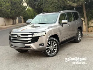  1 تويوتا لاندكروزر 2022 GXR بحاله الوكاله فحص كامل فل كامل ماشي 24 الف فقط صيانه الشركه
