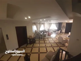  18 فيلا فاخرة في-عبدون-خمس غرف بمصعد داخلي وموقع مميز (ID# : 6871)