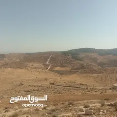  10 قطعة ارض شرق جرش مرويه من بئر ارتوازي مطله ومرتفعه بسعر مغري متوفر أكثر من 50 قطعه في نفس المنطقه