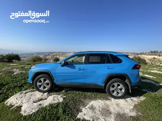  16 Toyota RAV4 LE Basic