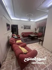 6 منزل مستقل من طابقين منفصلين على شارعين مع حديقة في مدينة إربد للبيع