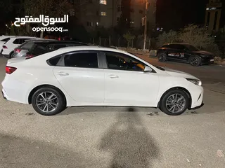  3 كيا سيراتو بسعررررر الحرق