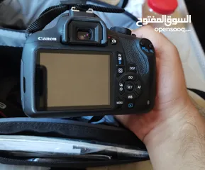  1 كاميرا Canon T5 بحالة الوكالة