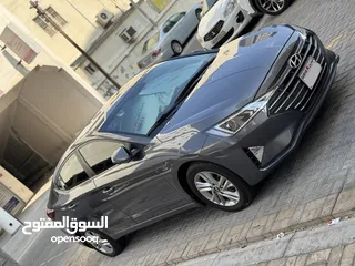  7 Hyundai Elantra Bahrain Agent only 33,500 km driven.