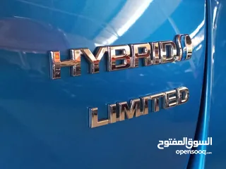  28 TOYOTA PRIUS HYBRID LIMITED 2022(تويوتا بريوس ليمتيد هايبرد 2022 )