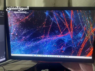  3 كمبيوتر للبيع مع ماوس وكيبورد وشاشه