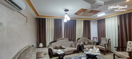  7 شقة فاخرة للبيع في مدينة العقبة المنطقة السكنيه التامنة ط2هندسي 150م مع تراس