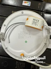  3 اضاءة مقاس 6 انچ عدد 41 حبة لون ابيض  بحالة ممتازة