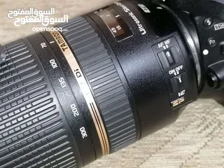  2 نيكون 5200 مع عدسين اضافيات بسعر مغري