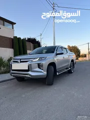  2 Mitsubishi L200 Sportero 2022