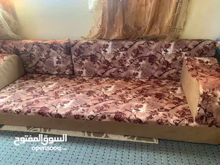  1 فرش للبيع موجود بأريحا بسعر جيد