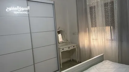  5 شقه مفروشه للايجار في الطيره قرب دوار نبيل عمرو