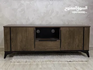  1 طاولة تلفزيون جديدة تفصيل للبيع