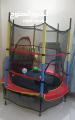  2 ترومبولين trampoline مستعمل وبحالة جيدة ومقعد حمام أطفال Bathroom seat for children جديد new