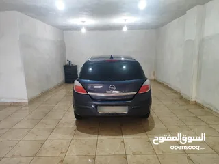  2 اوبل استرا H
