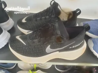  9 احذية مستعملة