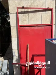  16 لوازم محل تجاري للبيع