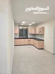  2 شقة سكنية بالقرب من دوار الفواكه