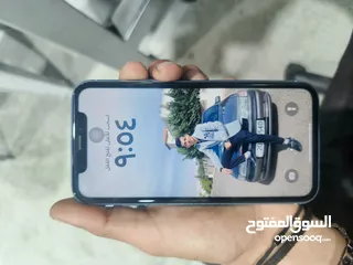  4 ايفون XR وكاله