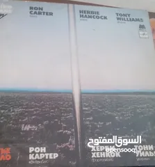  13 اسطوانات فونوغرافية