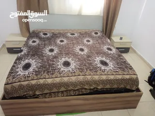  1 تخت مزوج هايدروليك تخزين للبيع مستعمل