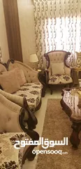  10 طقم كنب خشب زان للبيع مع البرادي بحاله الجديد