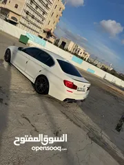  1 بي ام. 520. لون ابيض