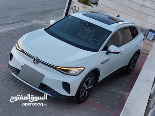  3 فولكسفاغن ID4  بيور بلس 2022 / قطعت 27 فقط/ فحص كاامل