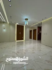  2 شقة للبيع بحدائق الاهرام تحفة 200 متر واجهه منطقة ح خطوات لشارع الجيش