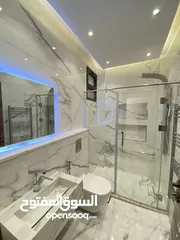  23 شقة فاخر شبة ارضي في طريق المطار الحويطي 170 متر داخلي و خارجي 170 متر بسعر مميز وتشطيب فلل