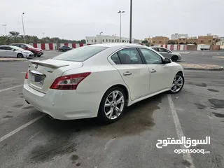  2 Nissan Maxima