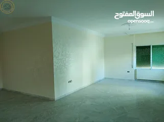  16 شقة أرضية مميزة للبيع في خلدا  - خلف الموفنبيك وقرب لاكي 210م مع حديقة وترسات 80م