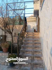 18 بيت مستقل طابقين للبيع