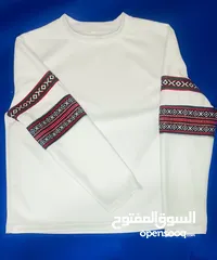  4 تيشيرت مطبوعات