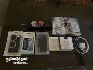  4 آيفون 15 عادي 128g استعمال خفيف جدا للبيع المستعجل