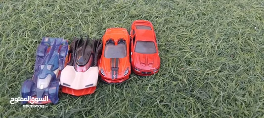  2 سيارات هاتويلز