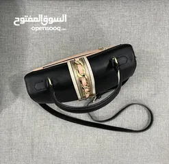  5 Leather Purse Aldo Brand in Excellent Condition جلد ماركة الدو 