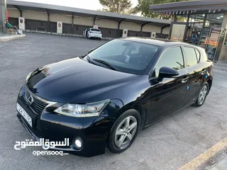  1 لكزس CT200 موديل 2012 فحص 3 جيد  وارد أوروبي   ممشى قليل 108 الف km