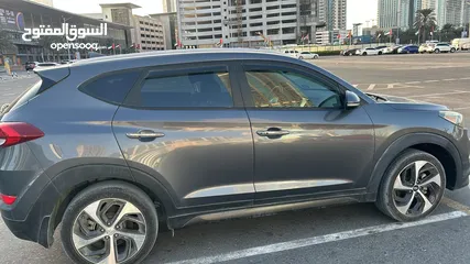  4 Hyundai Tucson 2016 - 1.6T