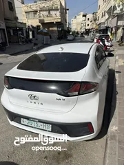  2 فل فل  عدا فتحه عداد اصلي قليل. الاوفر في البلاد 20 كيلو ع اللتر
