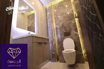  12 شقة طابق اول فخمه ومميزة جديدة لم تسكن لقطه وبسعر مغري جداااا عرض خاص ع اخر شقة أرقى مناطق خلدا