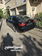  2 Volkswagen Jetta 2016